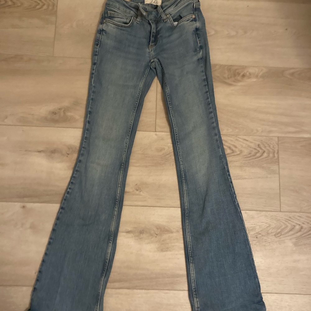 3 for $20…Free people 24 flare light jeans